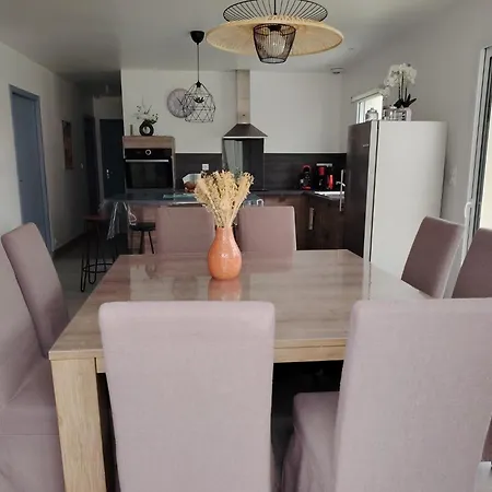Holiday home Location Bord De Sur *
